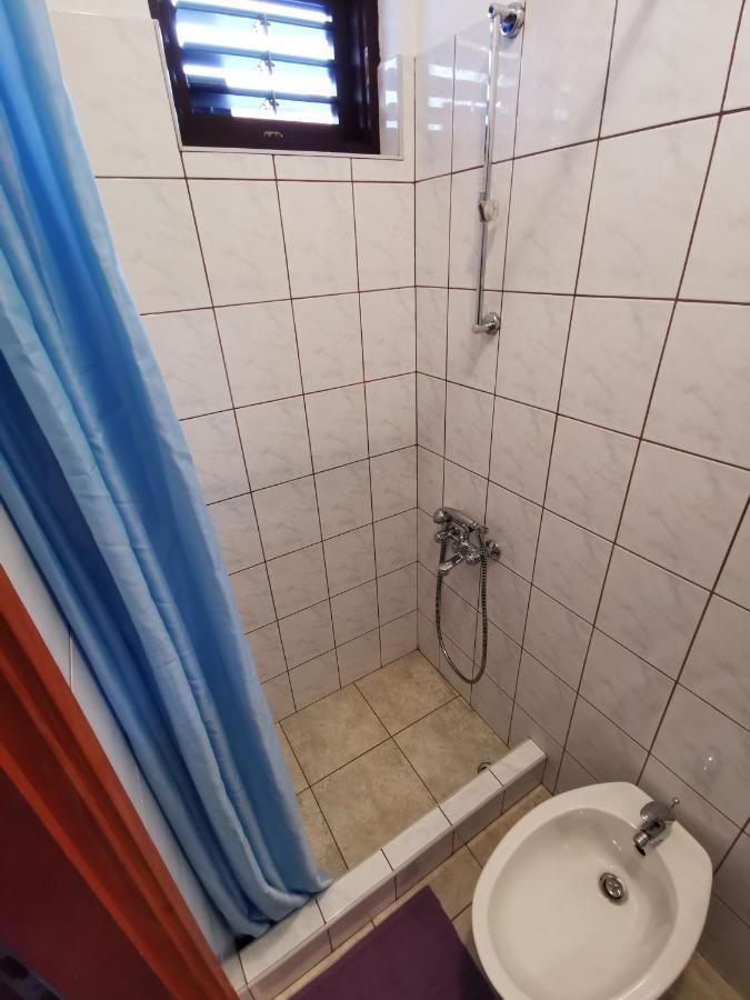 Apartmani Mate Vrban Karlobag Extérieur photo