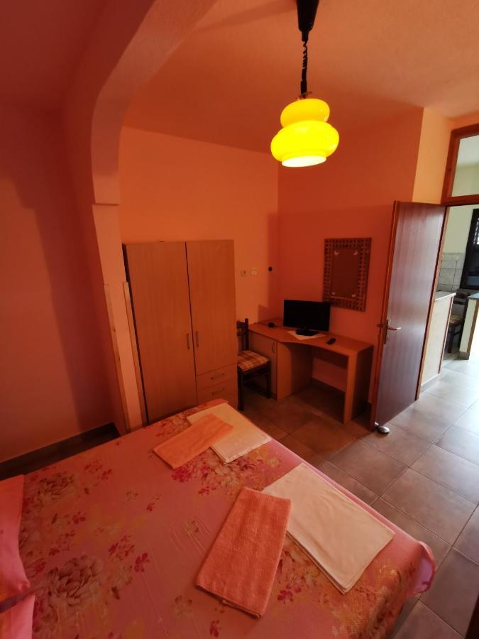 Apartmani Mate Vrban Karlobag Extérieur photo