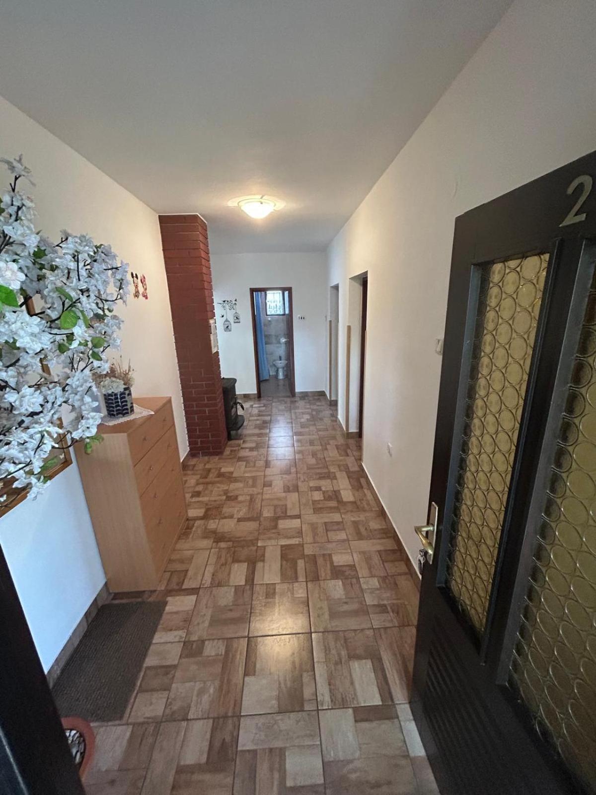 Apartmani Mate Vrban Karlobag Extérieur photo