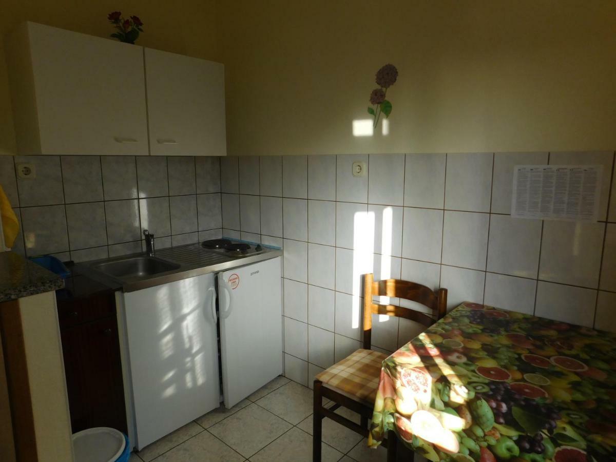 Apartmani Mate Vrban Karlobag Extérieur photo